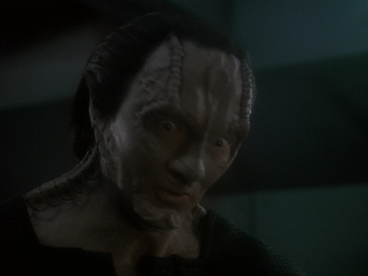 extant_StarTrek_DS9_5x14-InPurgatorysShadow_03411.jpg