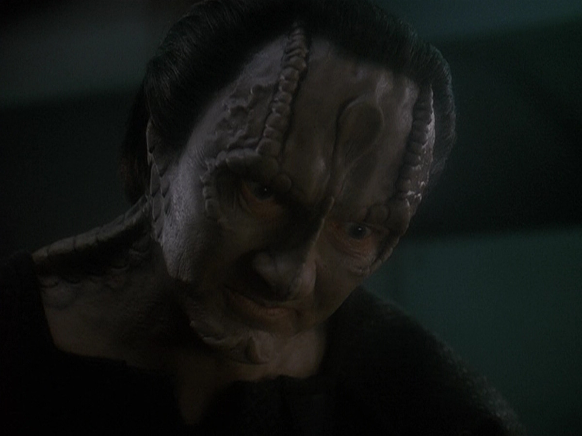 extant_StarTrek_DS9_5x14-InPurgatorysShadow_03459.jpg