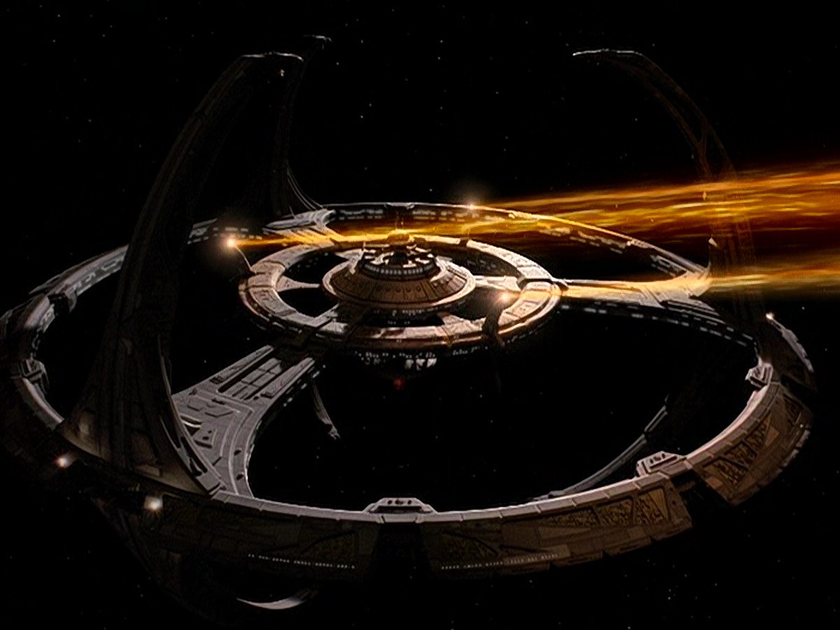 extant_StarTrek_DS9_5x14-InPurgatorysShadow_03694.jpg