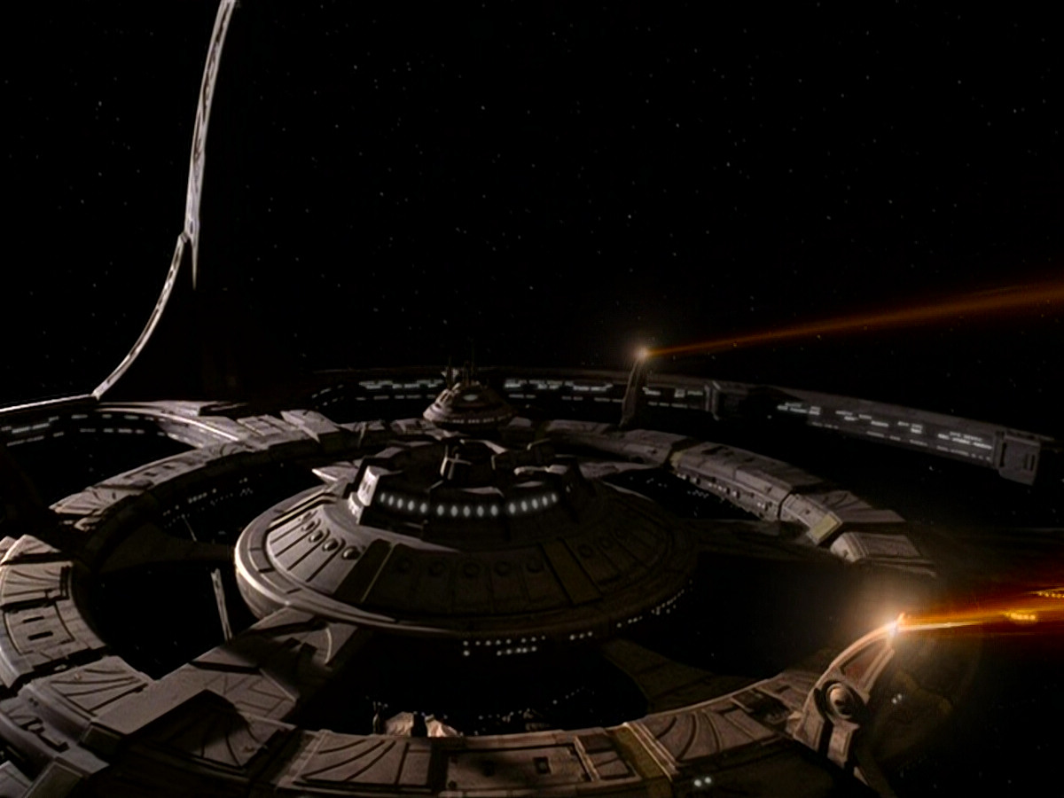 extant_StarTrek_DS9_5x14-InPurgatorysShadow_03708.jpg