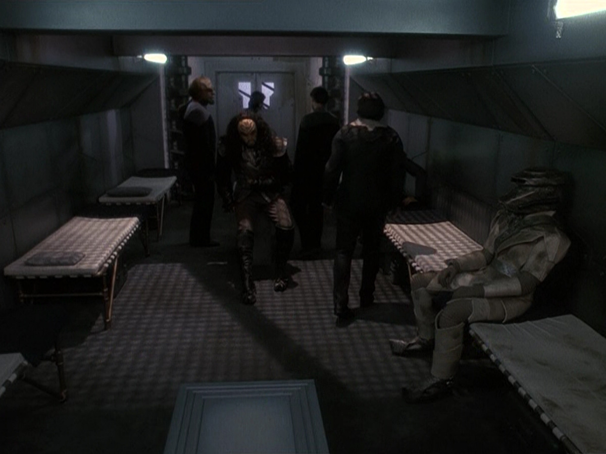 extant_StarTrek_DS9_5x15-ByInfernosLight_00486.jpg