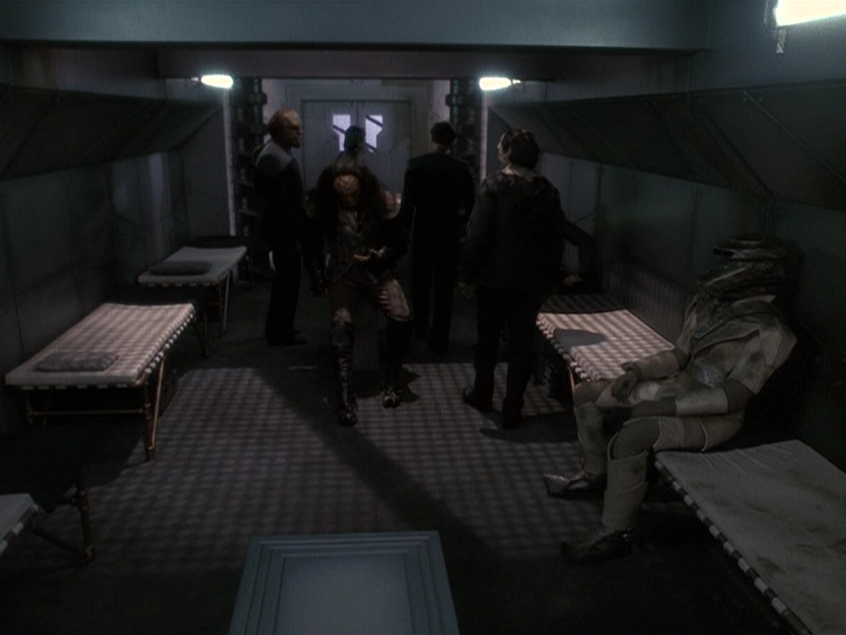 extant_StarTrek_DS9_5x15-ByInfernosLight_00487.jpg