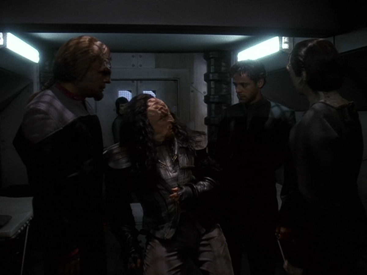 extant_StarTrek_DS9_5x15-ByInfernosLight_00499.jpg