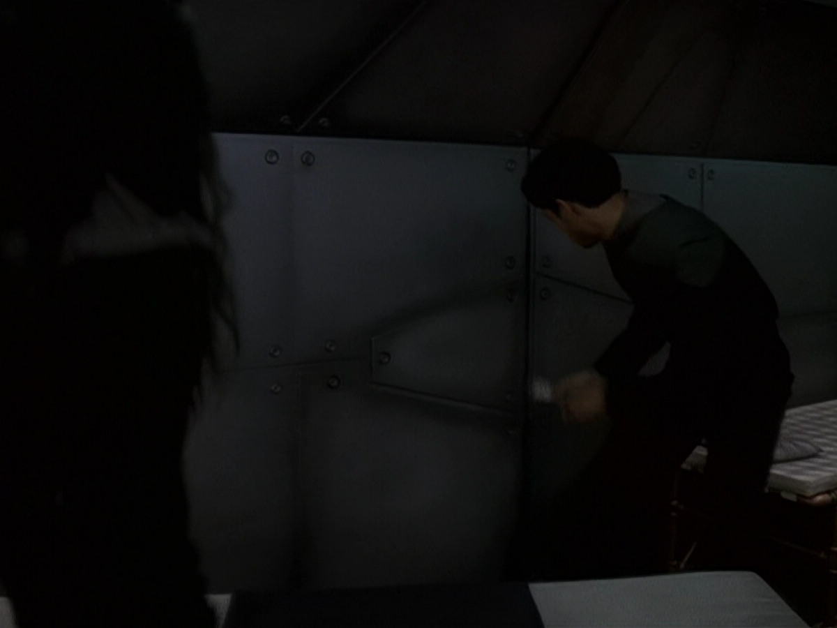 extant_StarTrek_DS9_5x15-ByInfernosLight_00513.jpg