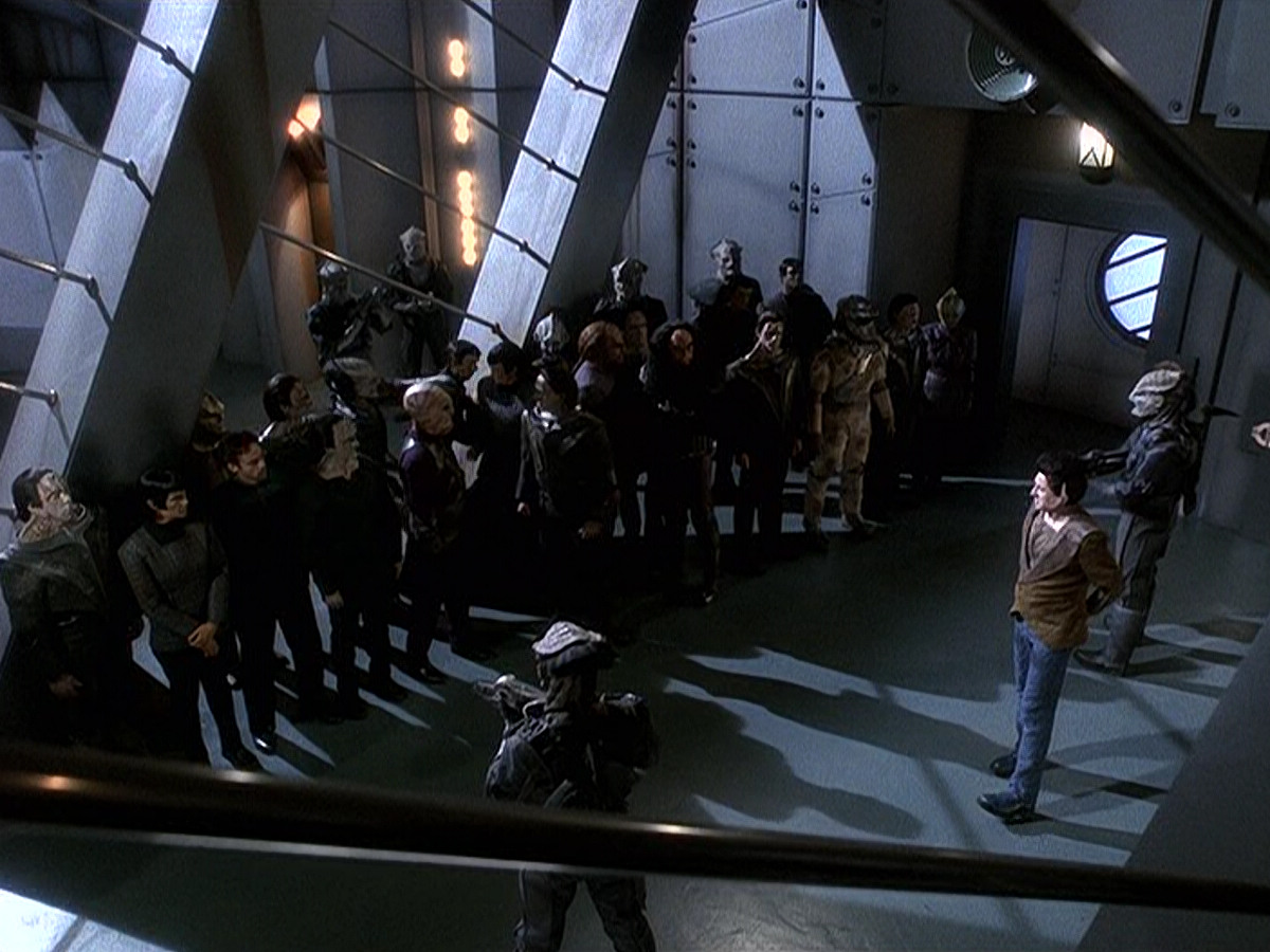 extant_StarTrek_DS9_5x15-ByInfernosLight_00612.jpg