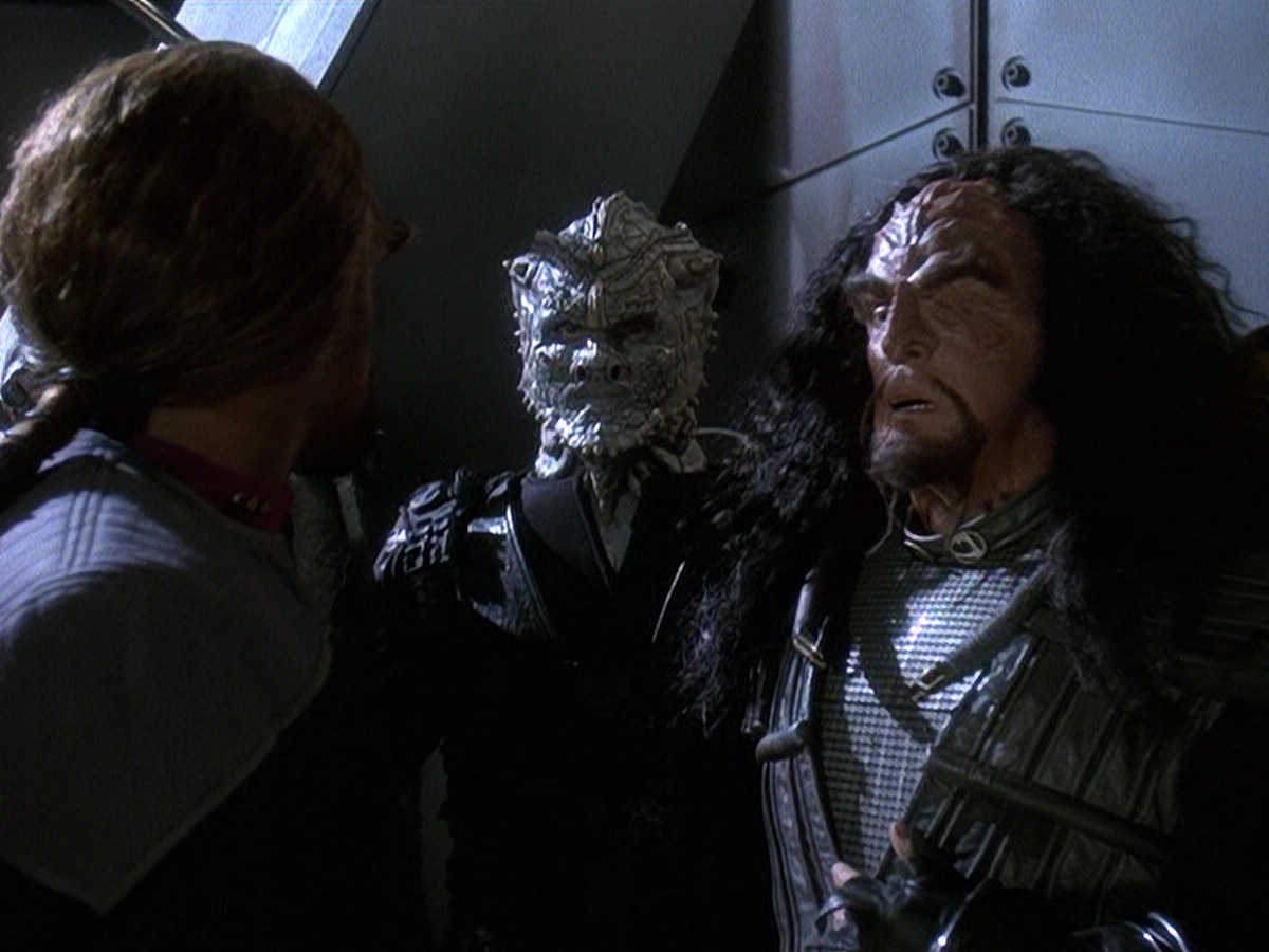 extant_StarTrek_DS9_5x15-ByInfernosLight_00619.jpg