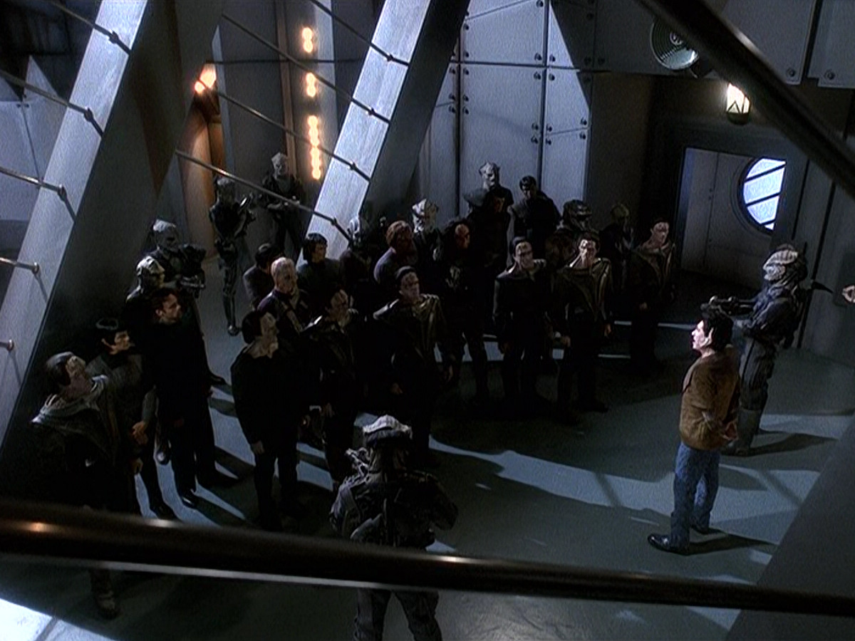 extant_StarTrek_DS9_5x15-ByInfernosLight_00640.jpg