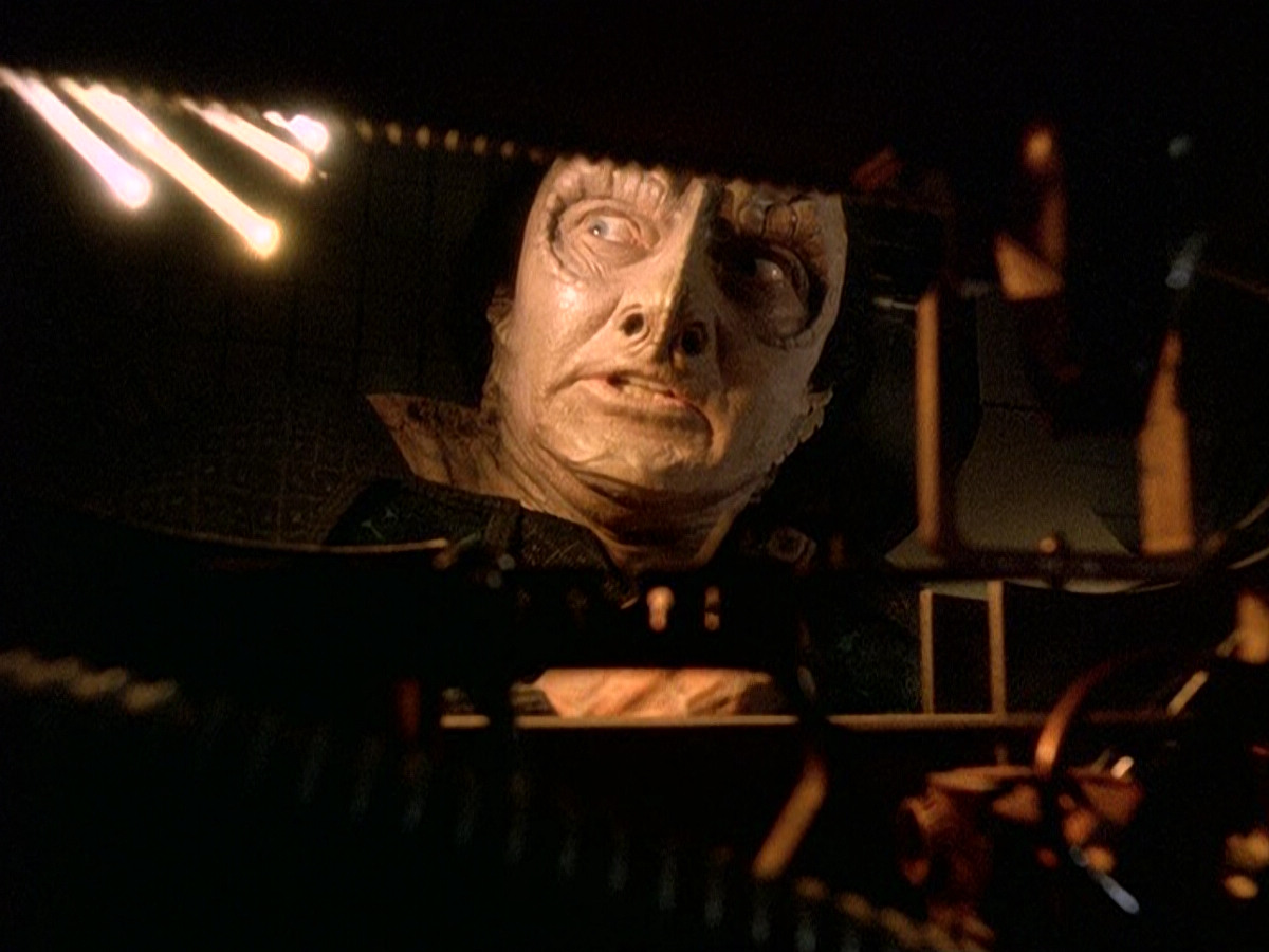 extant_StarTrek_DS9_5x15-ByInfernosLight_00929.jpg