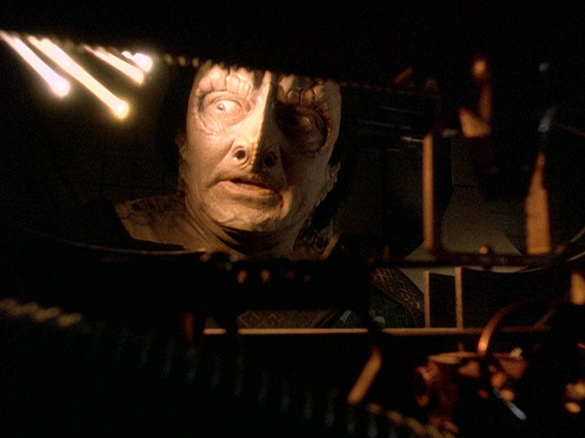extant_StarTrek_DS9_5x15-ByInfernosLight_00940.jpg
