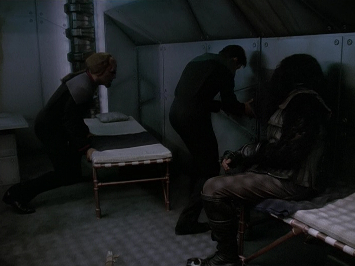 extant_StarTrek_DS9_5x15-ByInfernosLight_00968.jpg