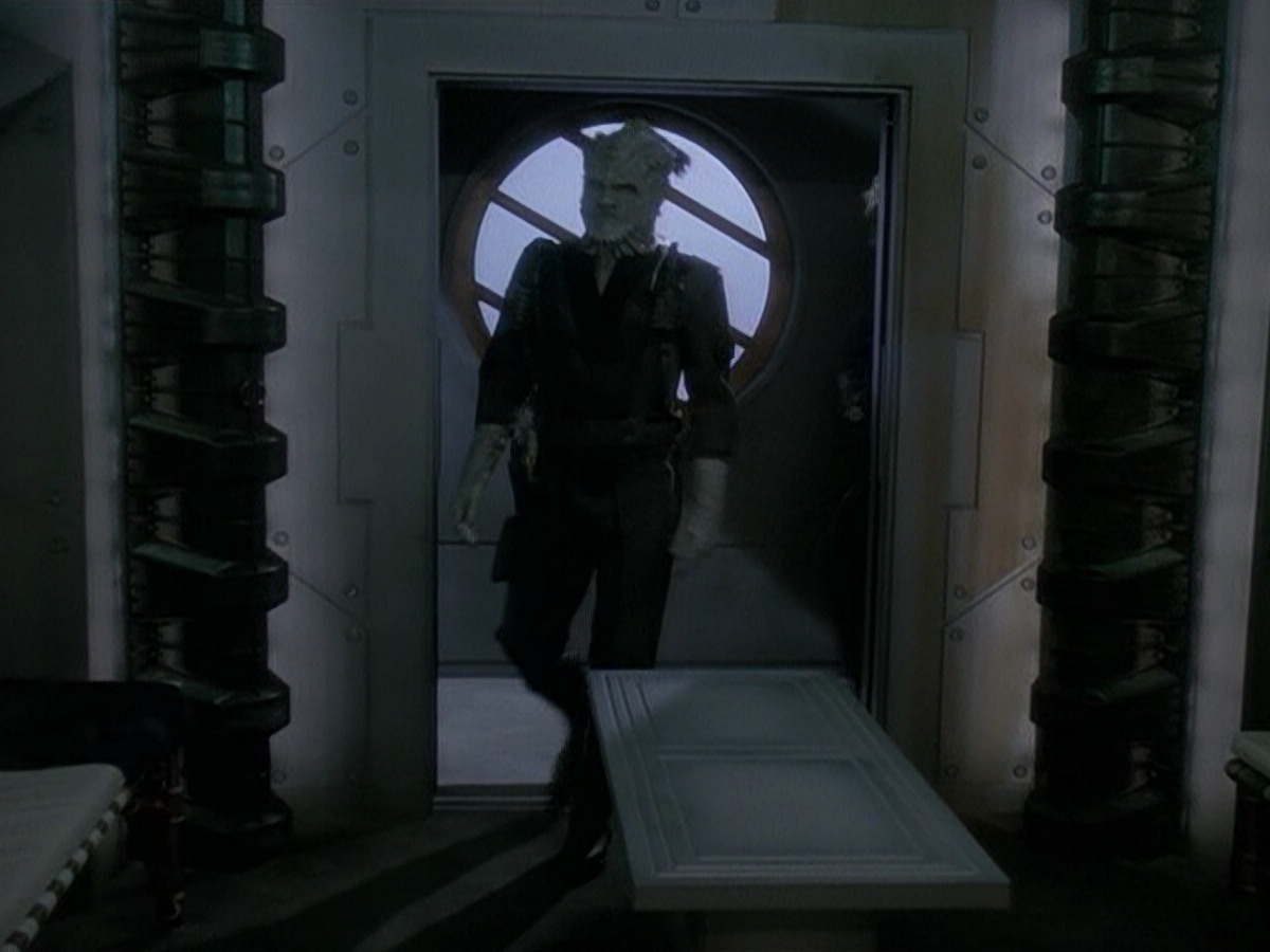 extant_StarTrek_DS9_5x15-ByInfernosLight_00974.jpg