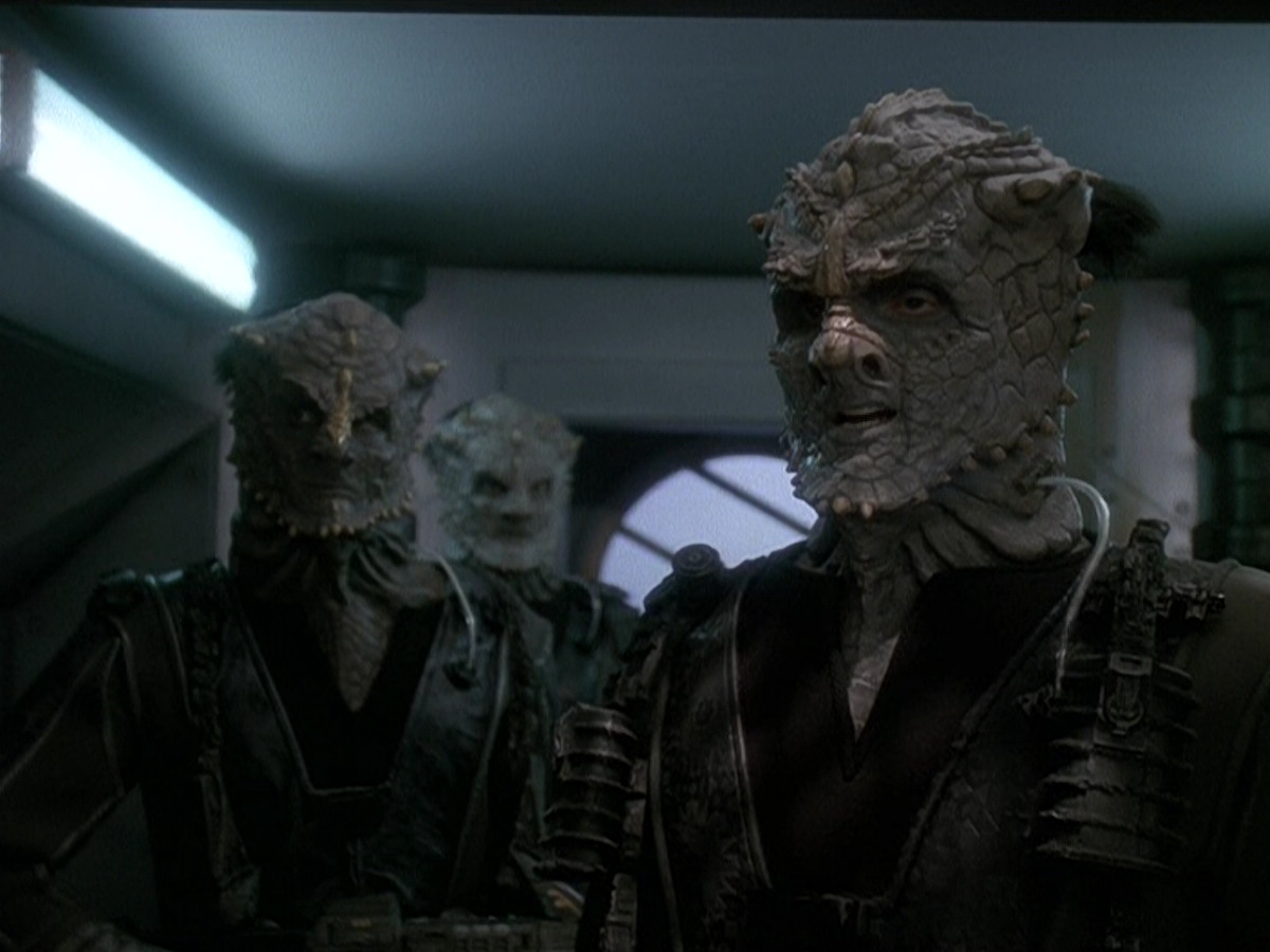 extant_StarTrek_DS9_5x15-ByInfernosLight_00992.jpg