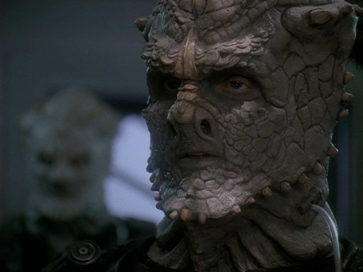 extant_StarTrek_DS9_5x15-ByInfernosLight_01003.jpg
