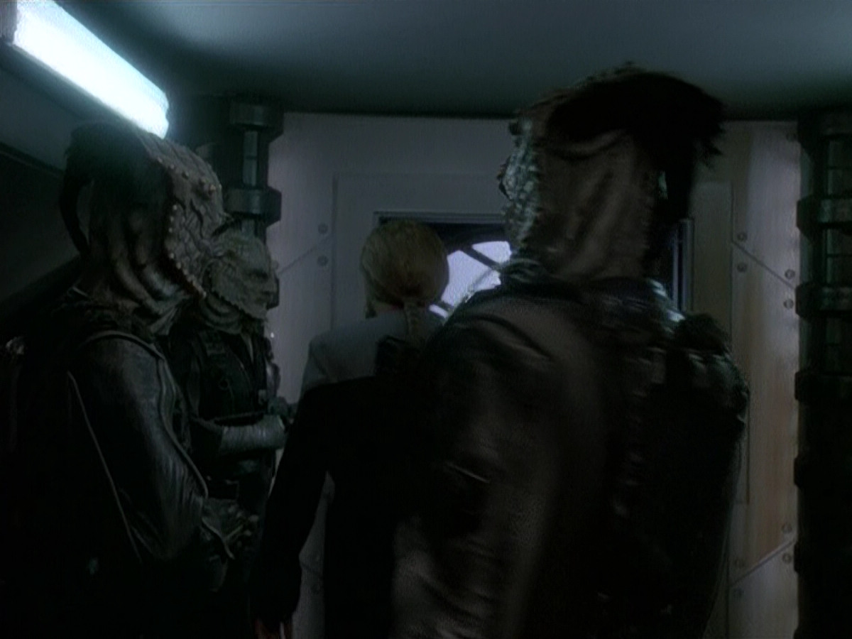 extant_StarTrek_DS9_5x15-ByInfernosLight_01014.jpg