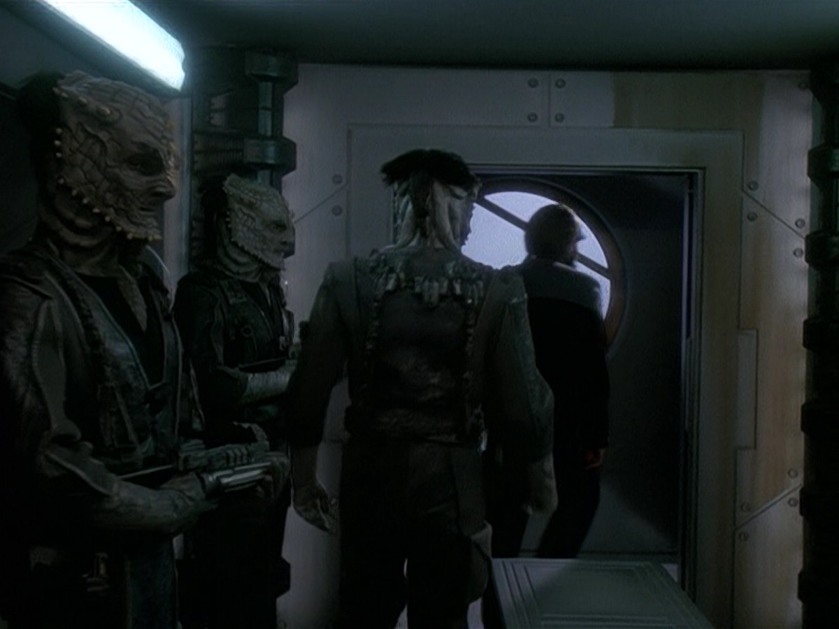 extant_StarTrek_DS9_5x15-ByInfernosLight_01016.jpg