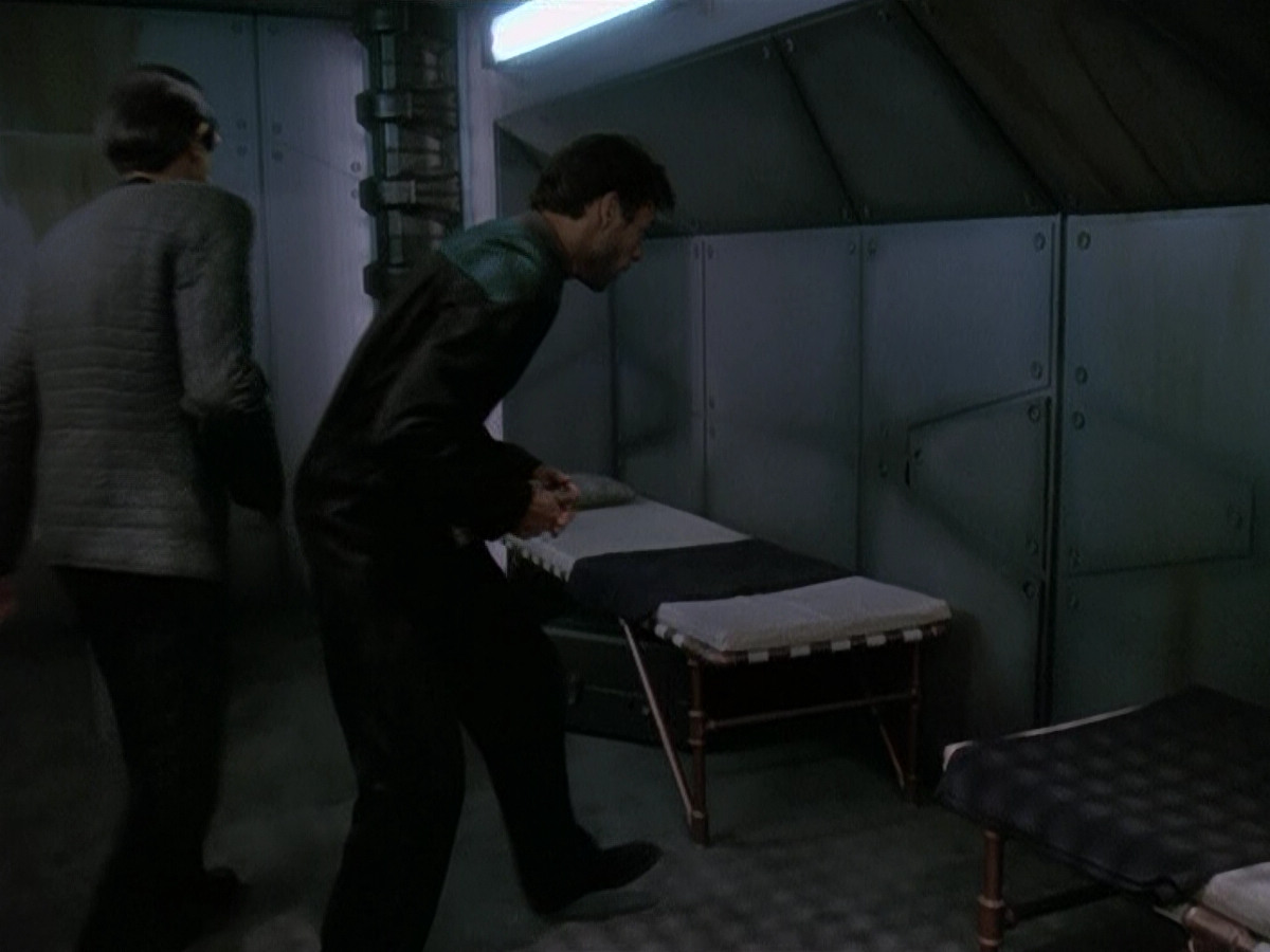 extant_StarTrek_DS9_5x15-ByInfernosLight_01039.jpg