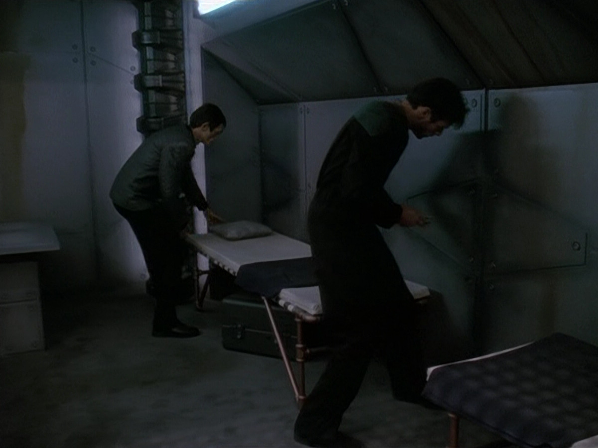 extant_StarTrek_DS9_5x15-ByInfernosLight_01041.jpg