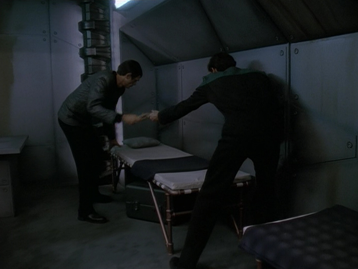 extant_StarTrek_DS9_5x15-ByInfernosLight_01055.jpg