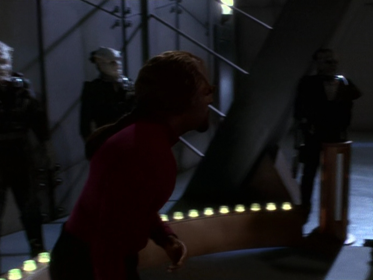 extant_StarTrek_DS9_5x15-ByInfernosLight_01159.jpg