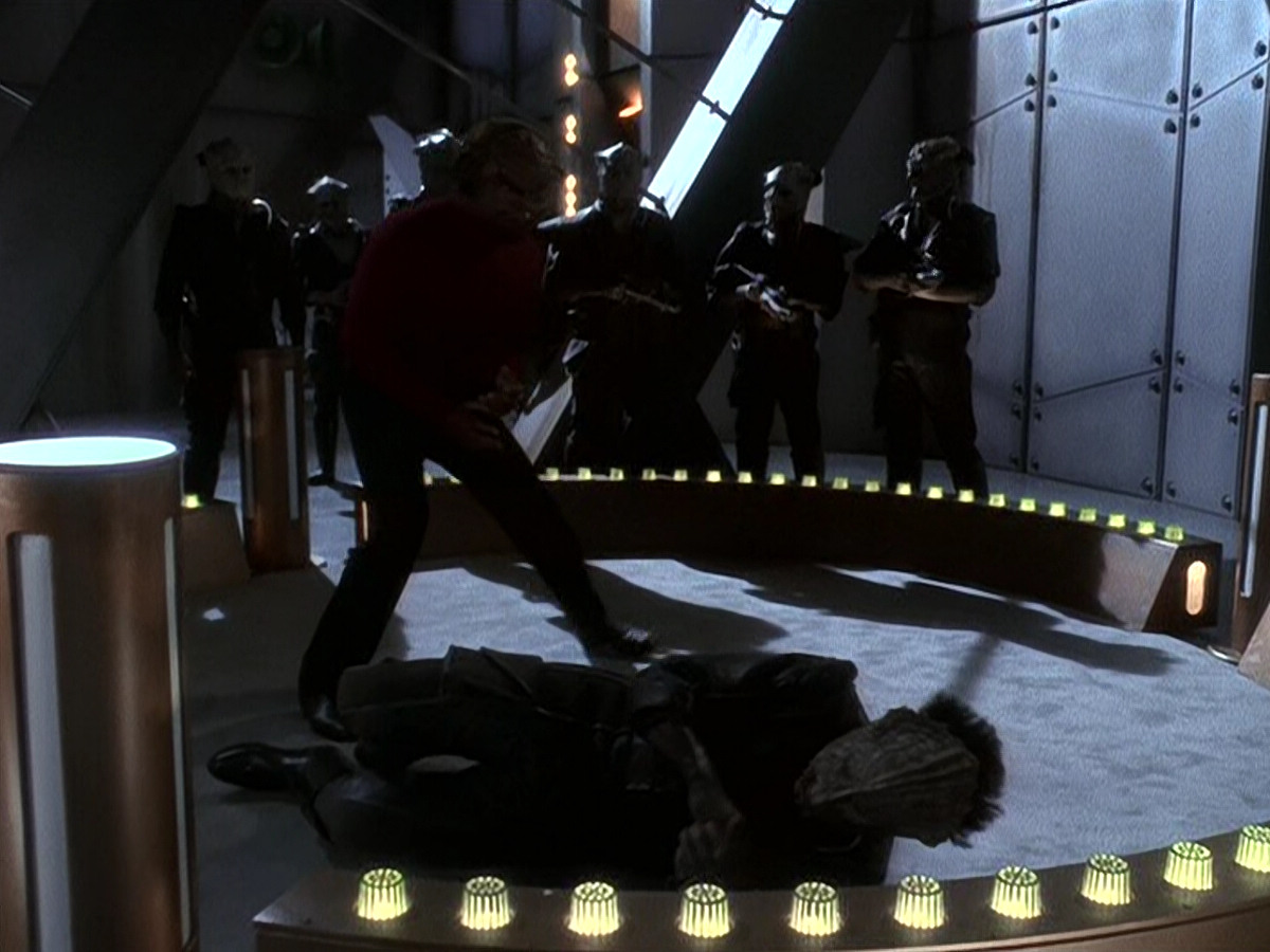extant_StarTrek_DS9_5x15-ByInfernosLight_01264.jpg