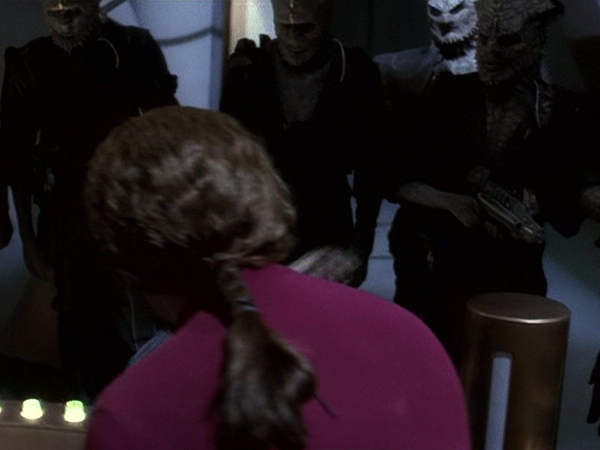 extant_StarTrek_DS9_5x15-ByInfernosLight_01269.jpg