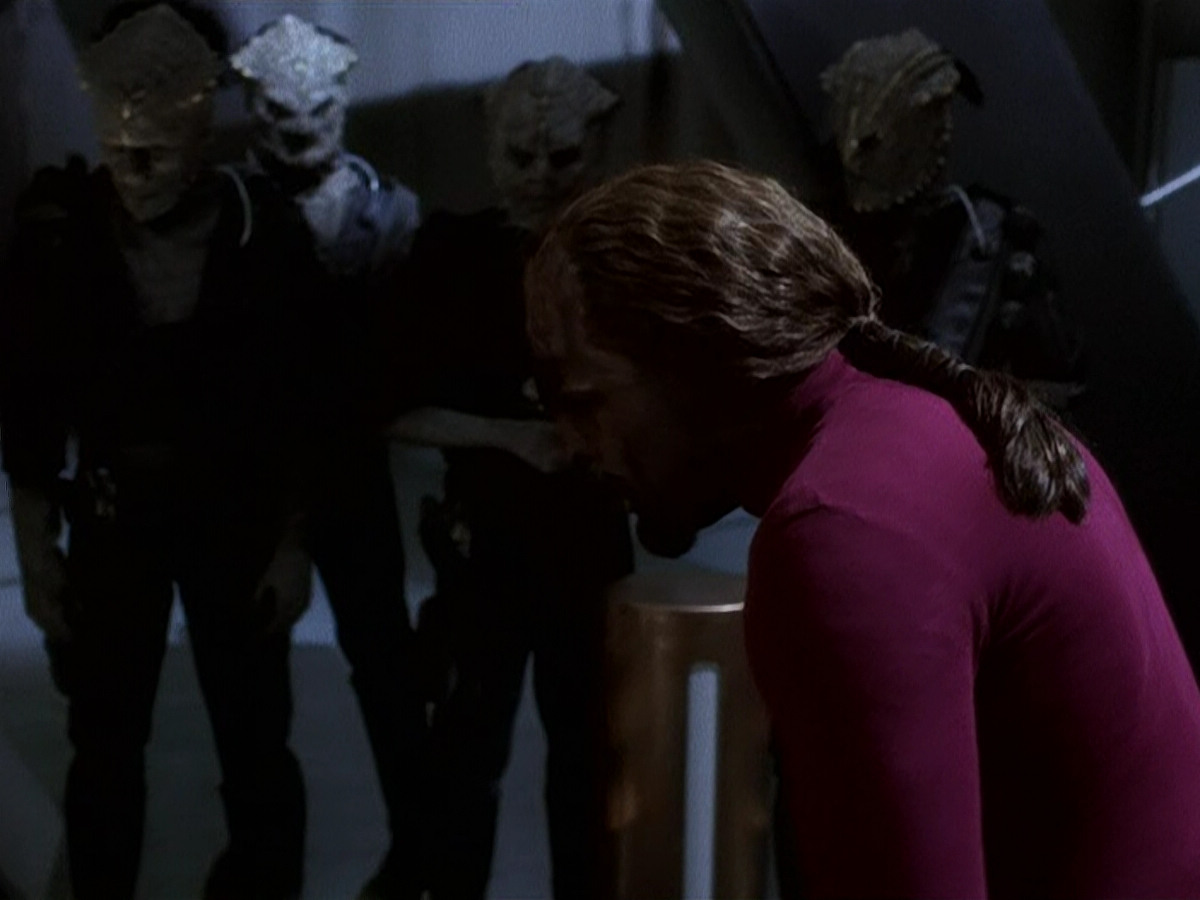 extant_StarTrek_DS9_5x15-ByInfernosLight_01273.jpg