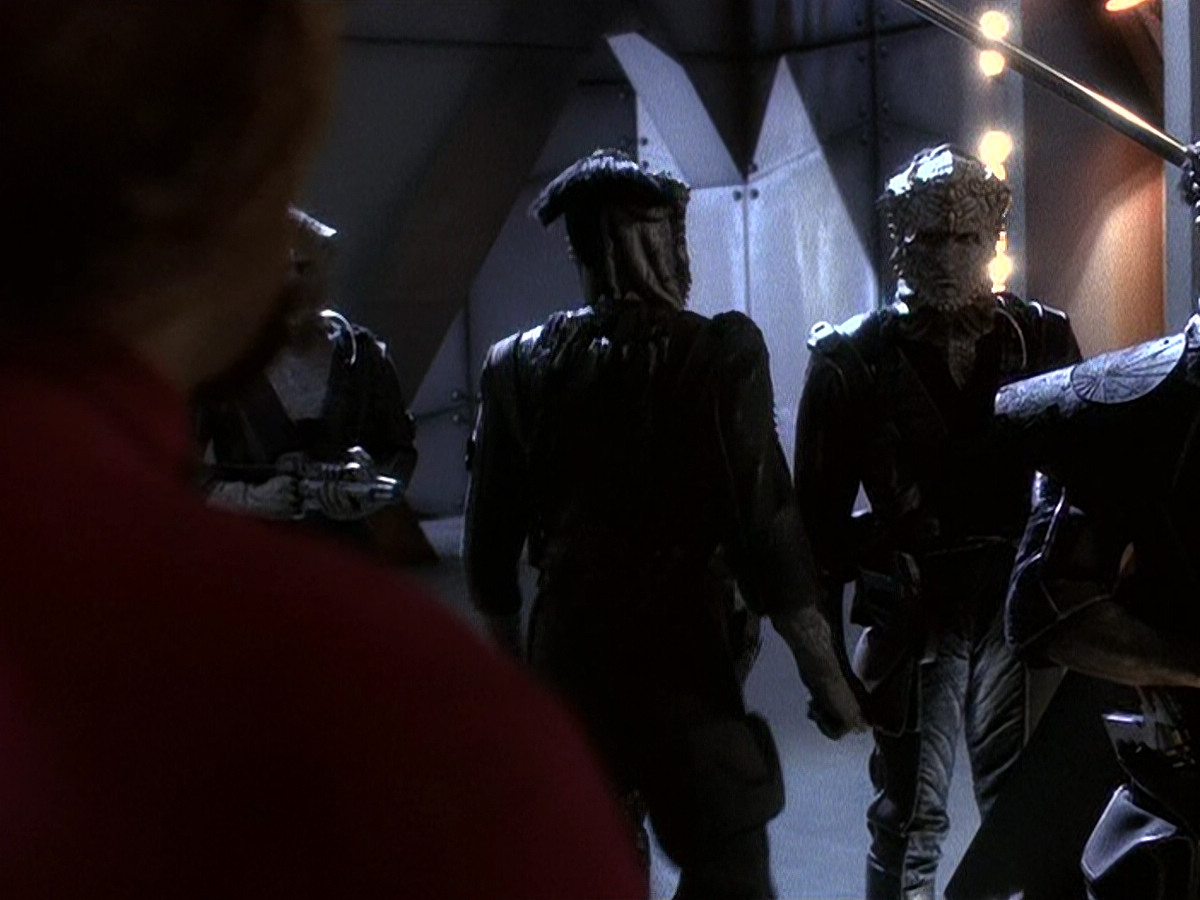 extant_StarTrek_DS9_5x15-ByInfernosLight_01295.jpg