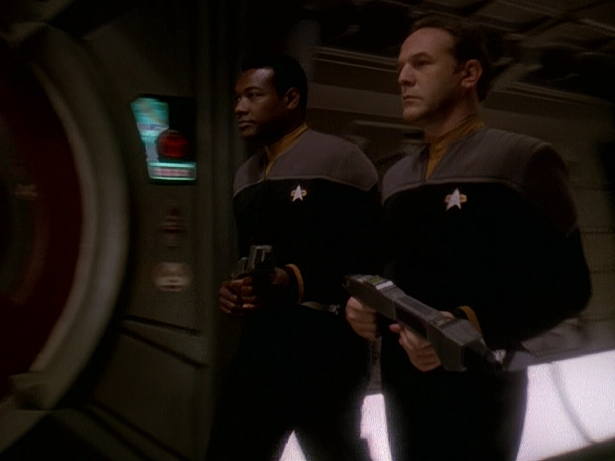 extant_StarTrek_DS9_5x15-ByInfernosLight_01574.jpg