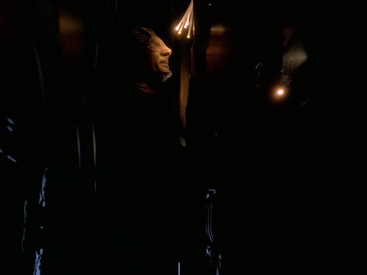 extant_StarTrek_DS9_5x15-ByInfernosLight_01729.jpg