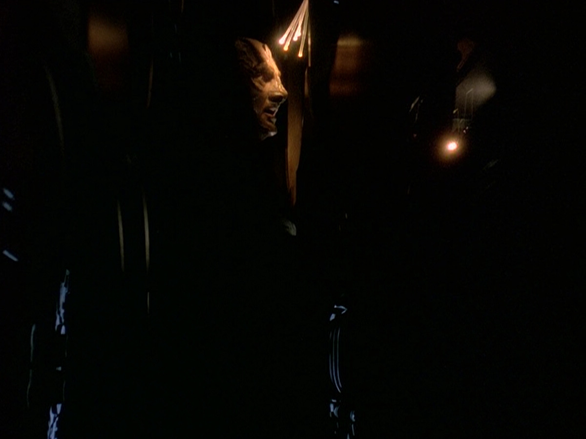 extant_StarTrek_DS9_5x15-ByInfernosLight_01734.jpg