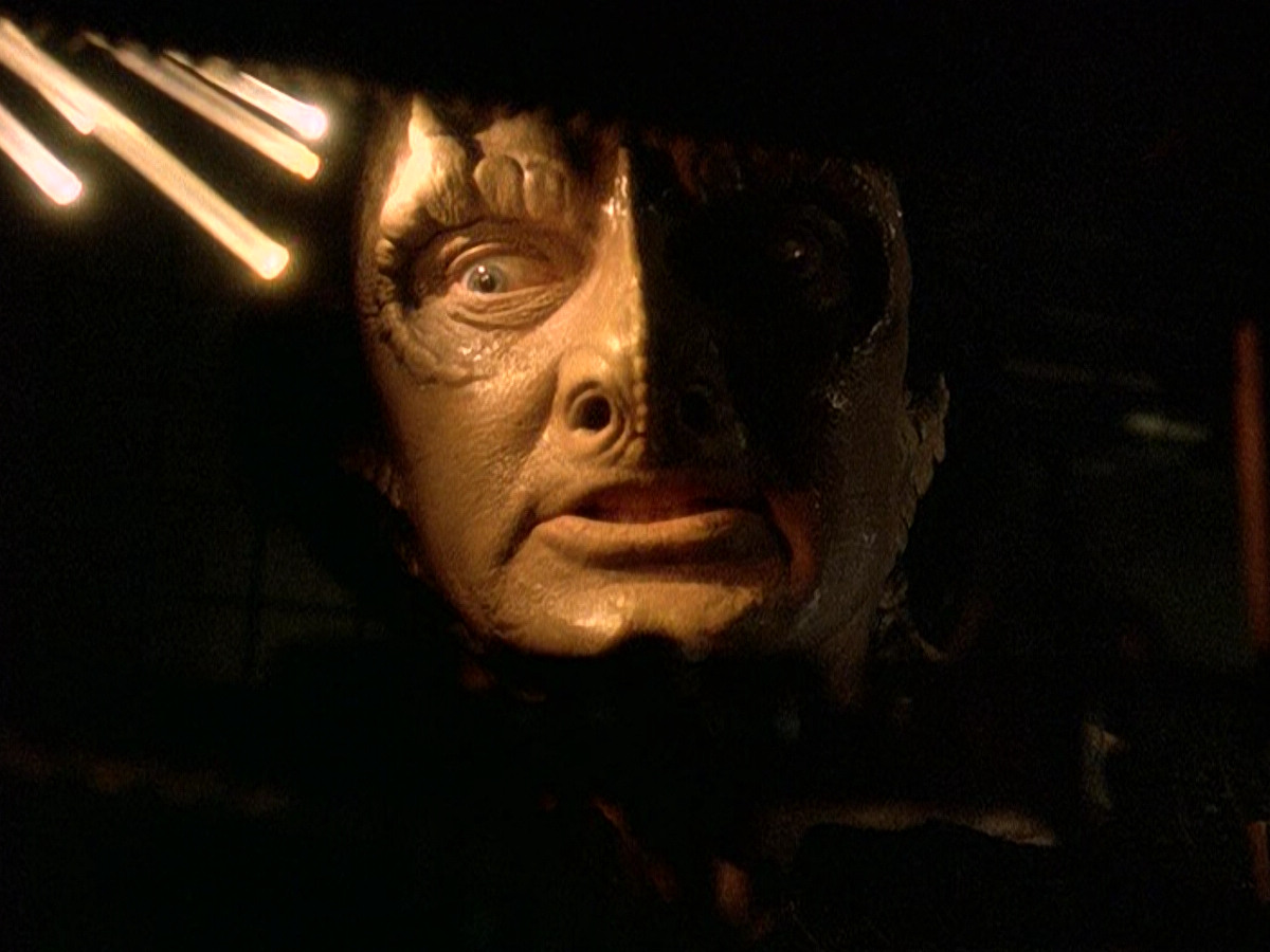 extant_StarTrek_DS9_5x15-ByInfernosLight_01761.jpg