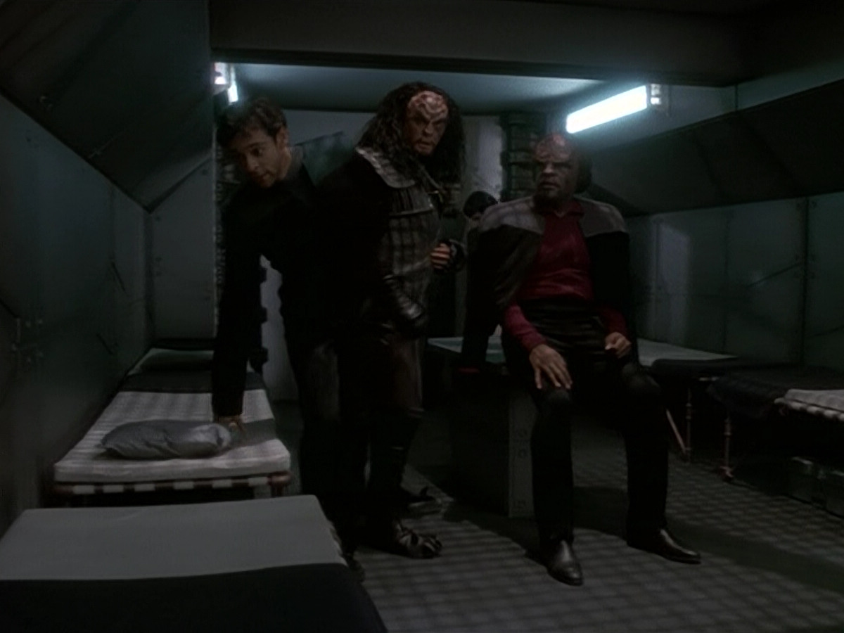 extant_StarTrek_DS9_5x15-ByInfernosLight_01852.jpg