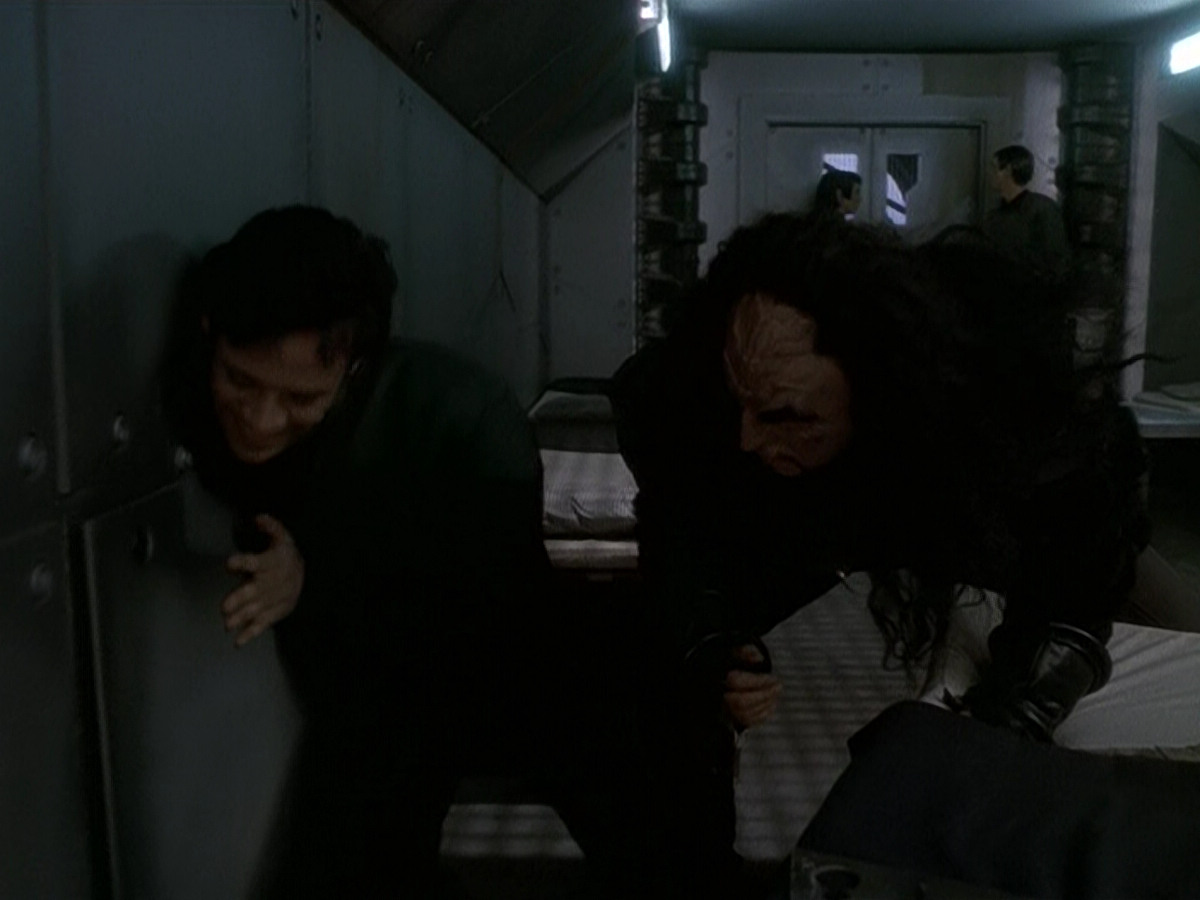 extant_StarTrek_DS9_5x15-ByInfernosLight_01866.jpg