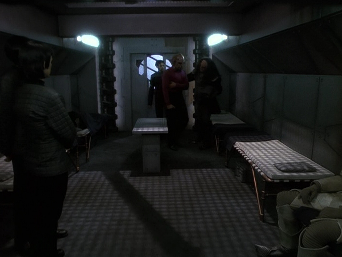 extant_StarTrek_DS9_5x15-ByInfernosLight_02218.jpg
