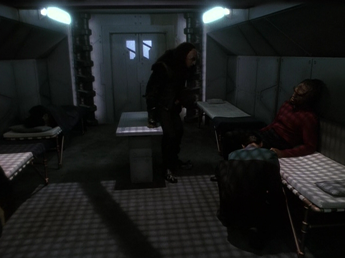 extant_StarTrek_DS9_5x15-ByInfernosLight_02227.jpg