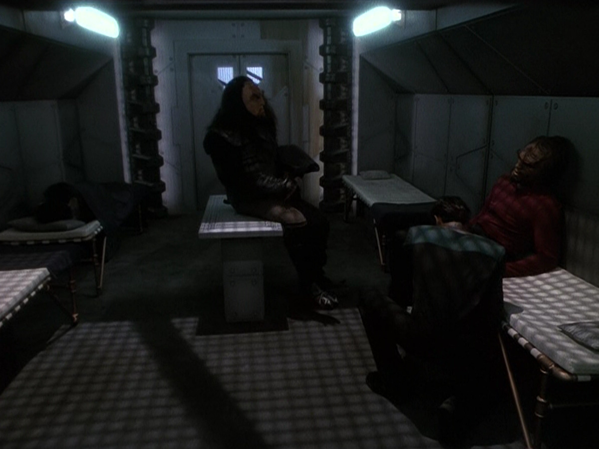 extant_StarTrek_DS9_5x15-ByInfernosLight_02229.jpg