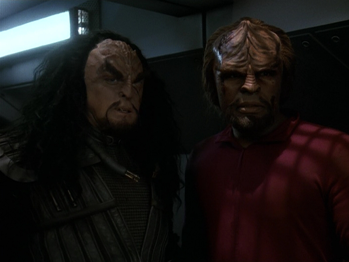 extant_StarTrek_DS9_5x15-ByInfernosLight_02338.jpg