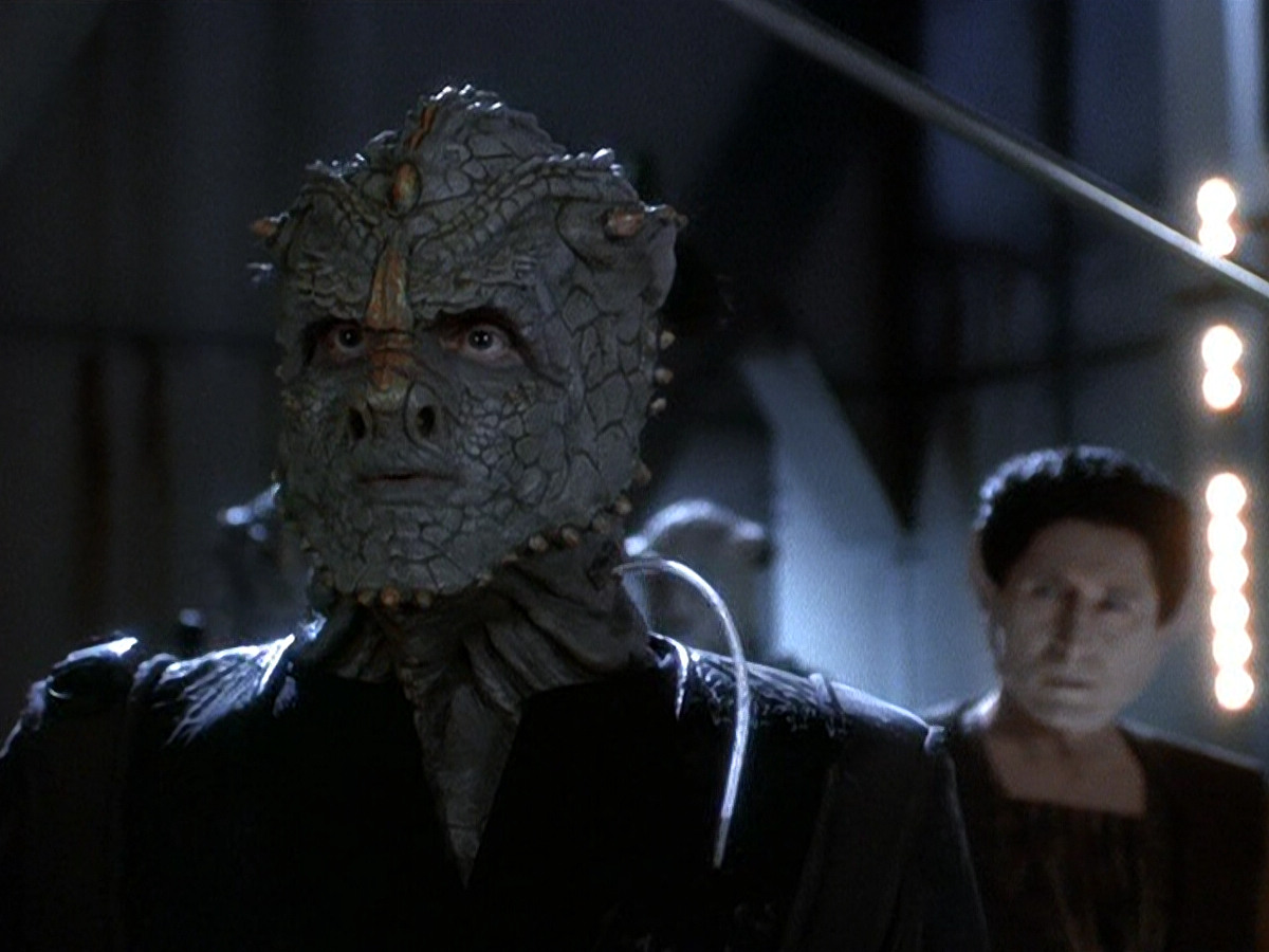 extant_StarTrek_DS9_5x15-ByInfernosLight_02588.jpg