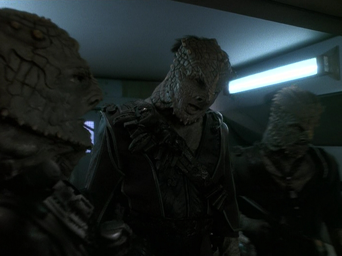 extant_StarTrek_DS9_5x15-ByInfernosLight_02702.jpg