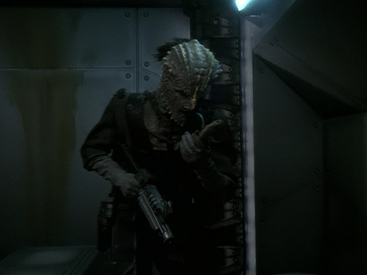 extant_StarTrek_DS9_5x15-ByInfernosLight_02725.jpg