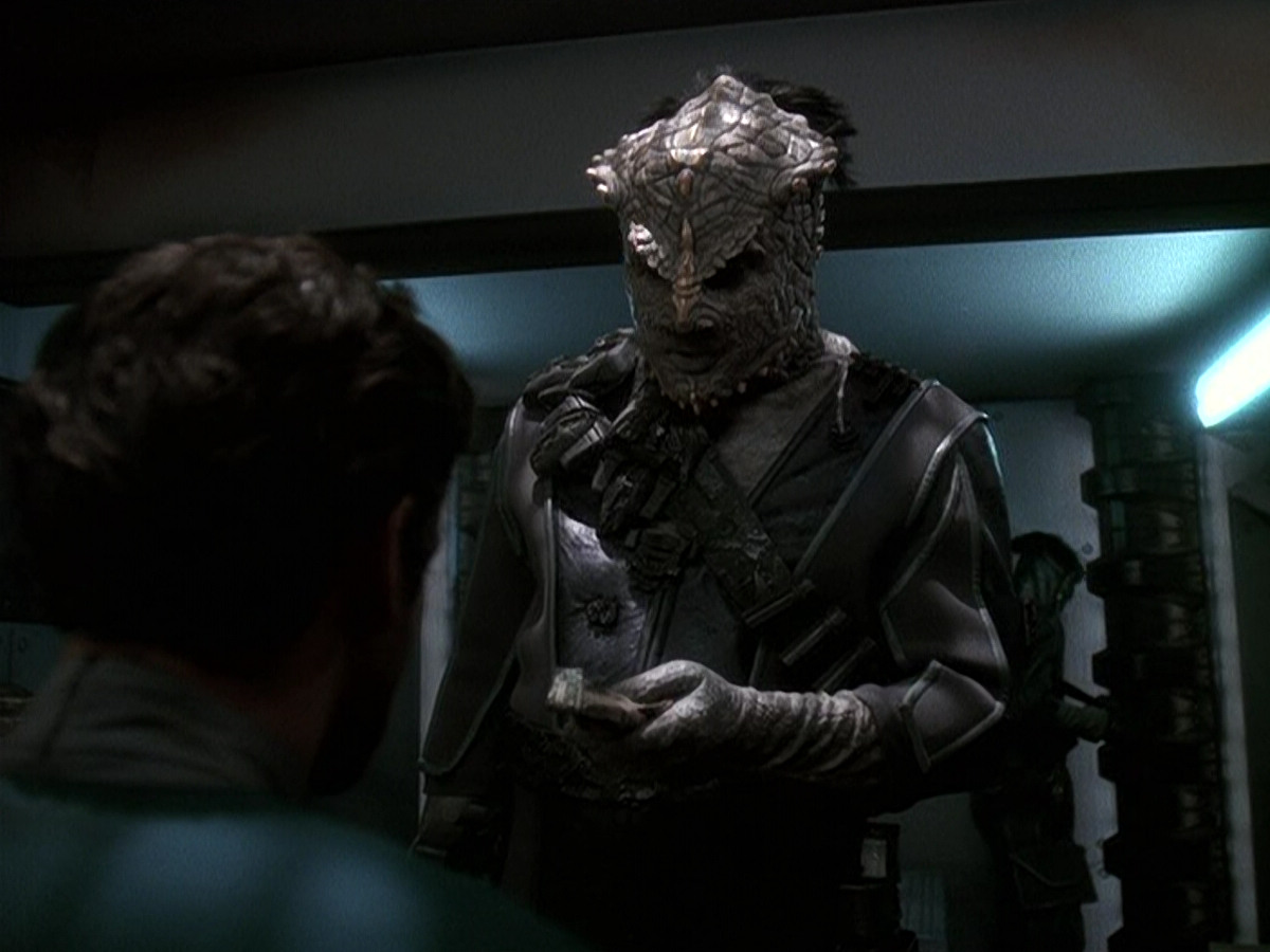 extant_StarTrek_DS9_5x15-ByInfernosLight_02741.jpg
