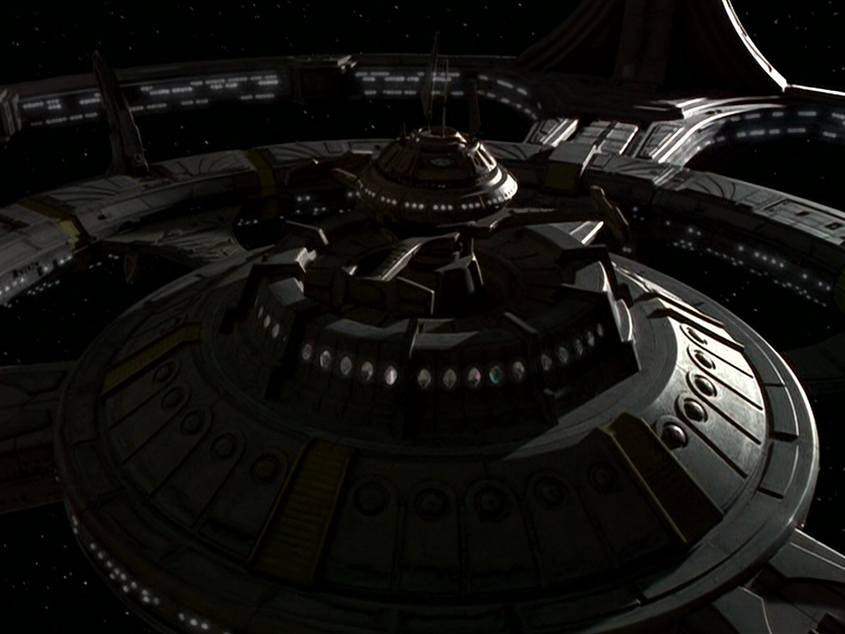 extant_StarTrek_DS9_5x15-ByInfernosLight_02752.jpg