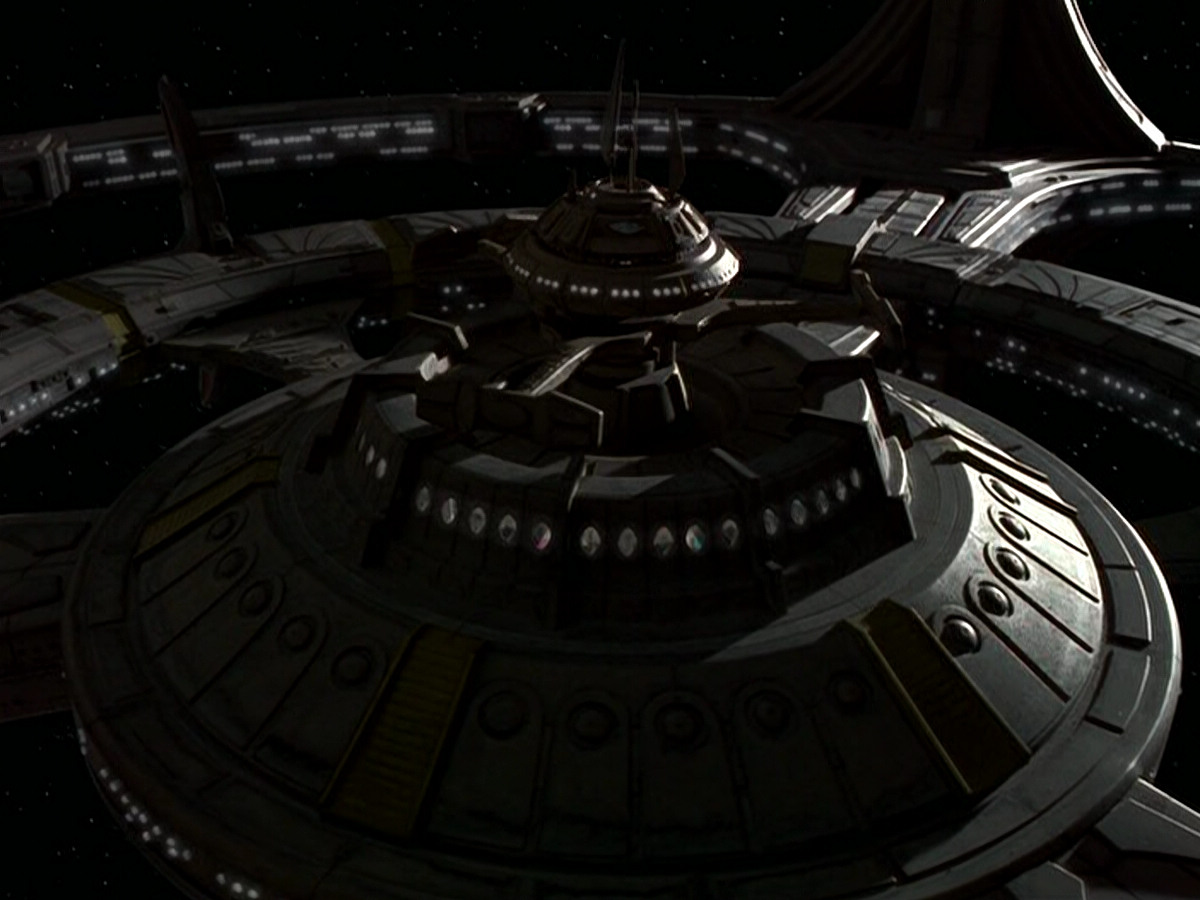 extant_StarTrek_DS9_5x15-ByInfernosLight_02753.jpg