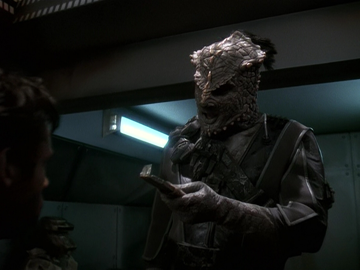extant_StarTrek_DS9_5x15-ByInfernosLight_02904.jpg
