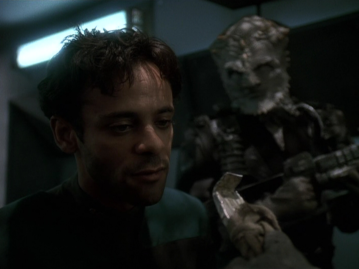 extant_StarTrek_DS9_5x15-ByInfernosLight_02913.jpg