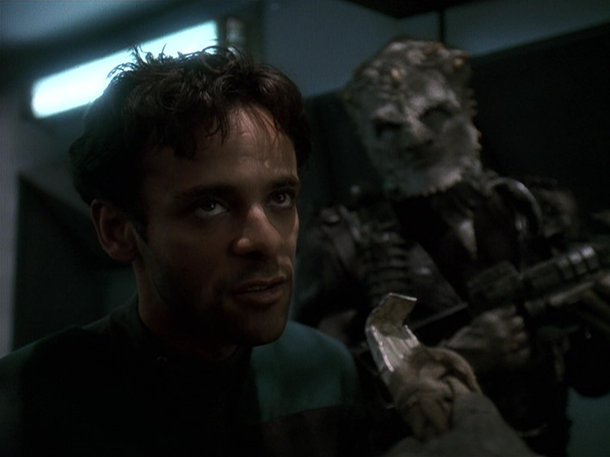 extant_StarTrek_DS9_5x15-ByInfernosLight_02916.jpg