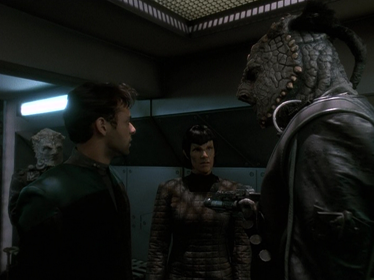 extant_StarTrek_DS9_5x15-ByInfernosLight_02928.jpg