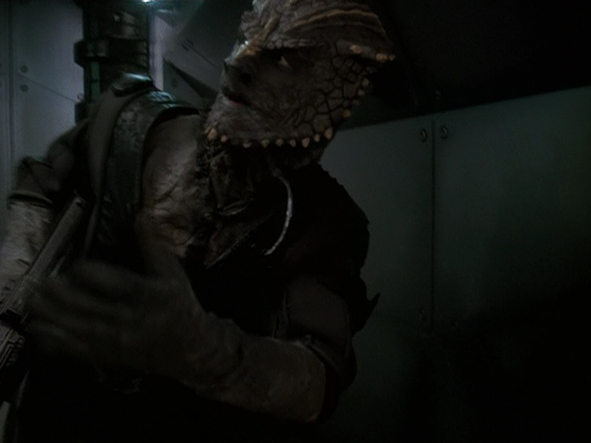 extant_StarTrek_DS9_5x15-ByInfernosLight_02933.jpg