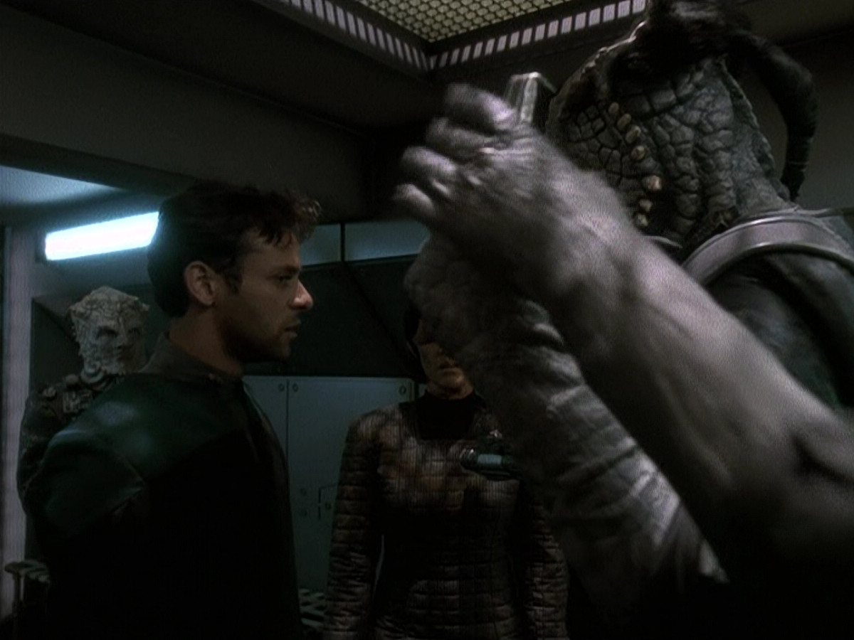 extant_StarTrek_DS9_5x15-ByInfernosLight_02935.jpg