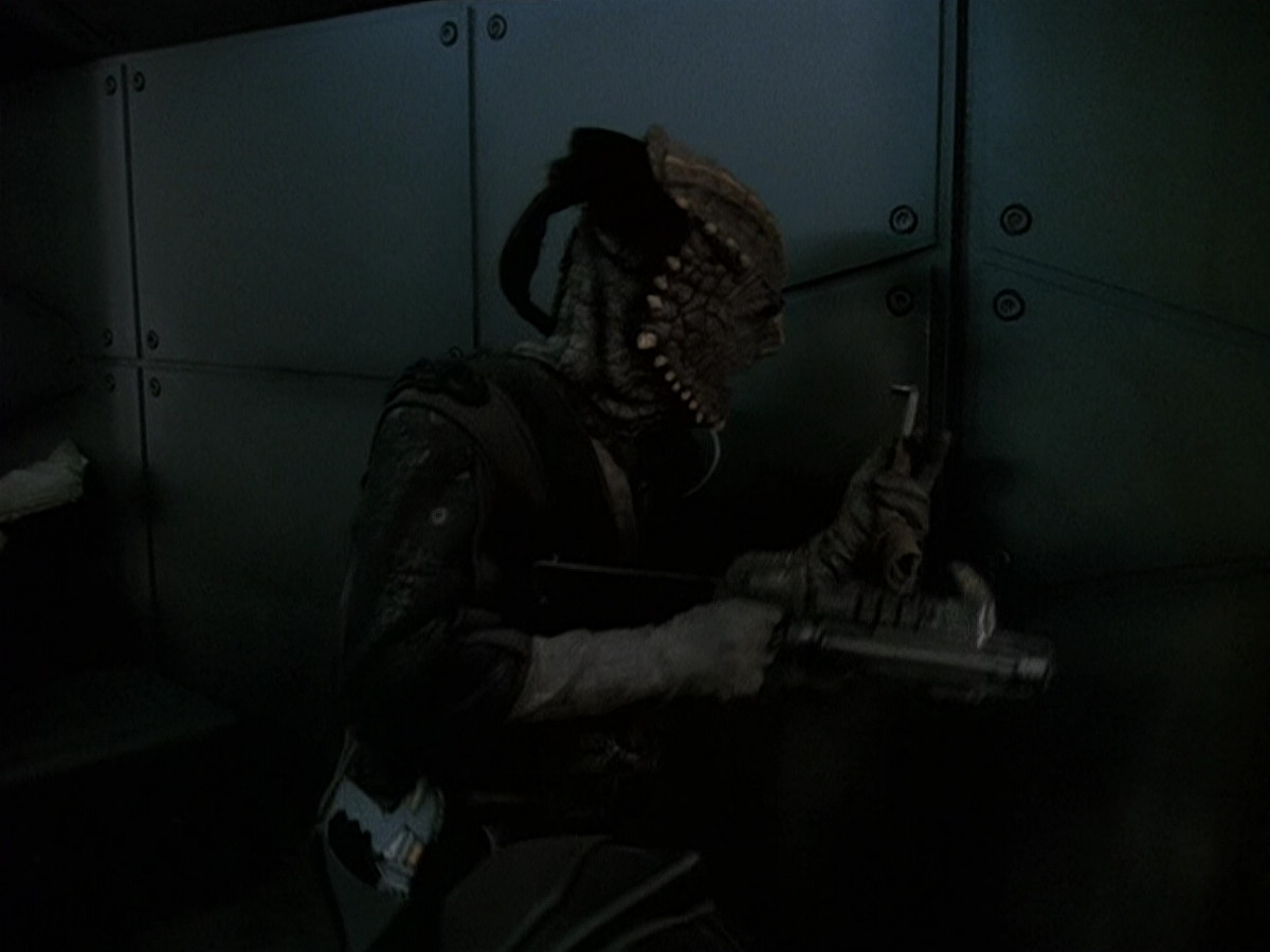 extant_StarTrek_DS9_5x15-ByInfernosLight_02938.jpg